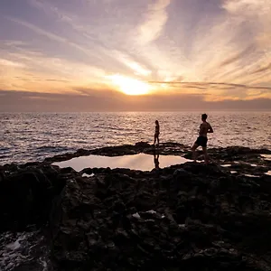 natural-pools-and-sunset-casa-el-banco.hotelsfuerteventura.org/